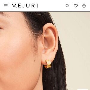 Mejuri Daily Huggies